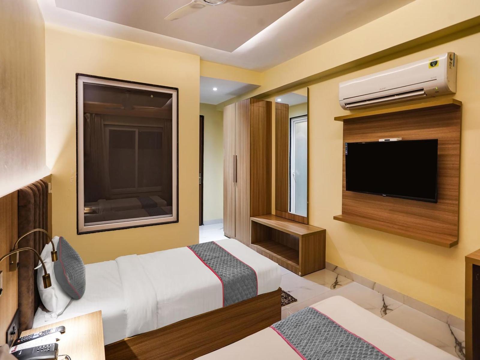 Sun Plaza Hotel 4*
